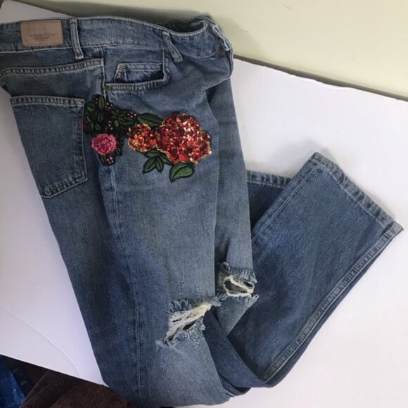 Zara Boyfriend Floral Embroidered Sequins High Rise Jeans Distressed  Roses 2 - Picture 4 of 15